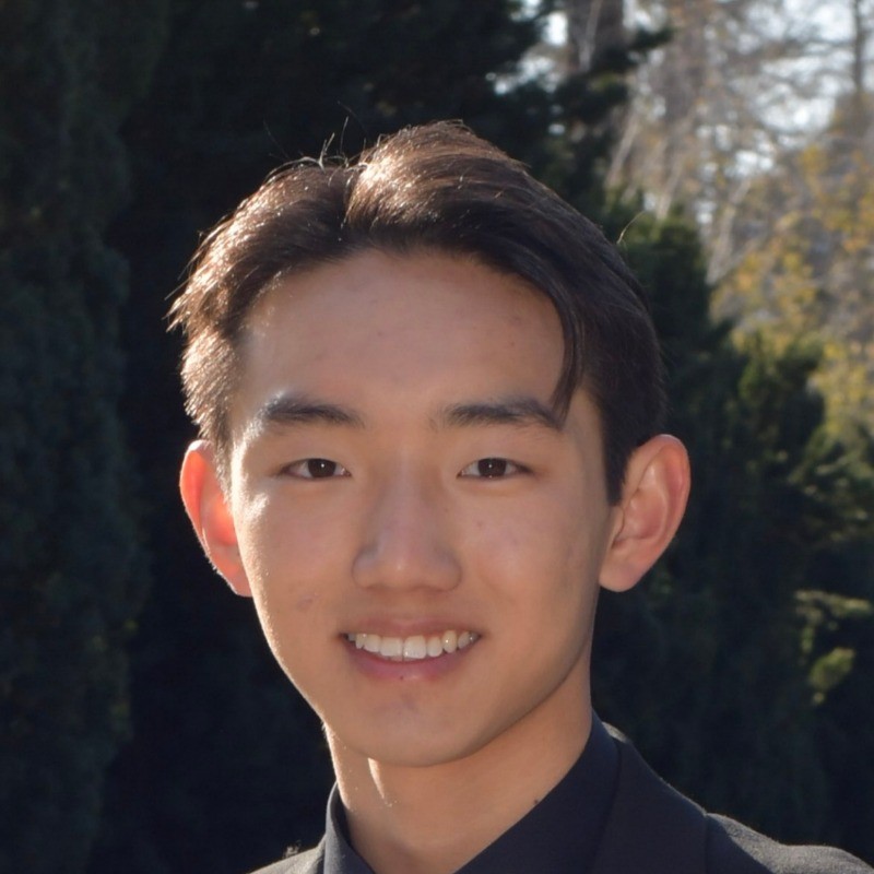 Jaydon Chen smiling outdoors